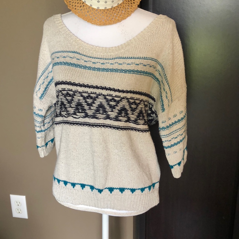 American Eagle sweater Size M